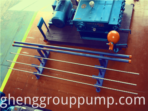 Hydraulic reciprocating plunger pump